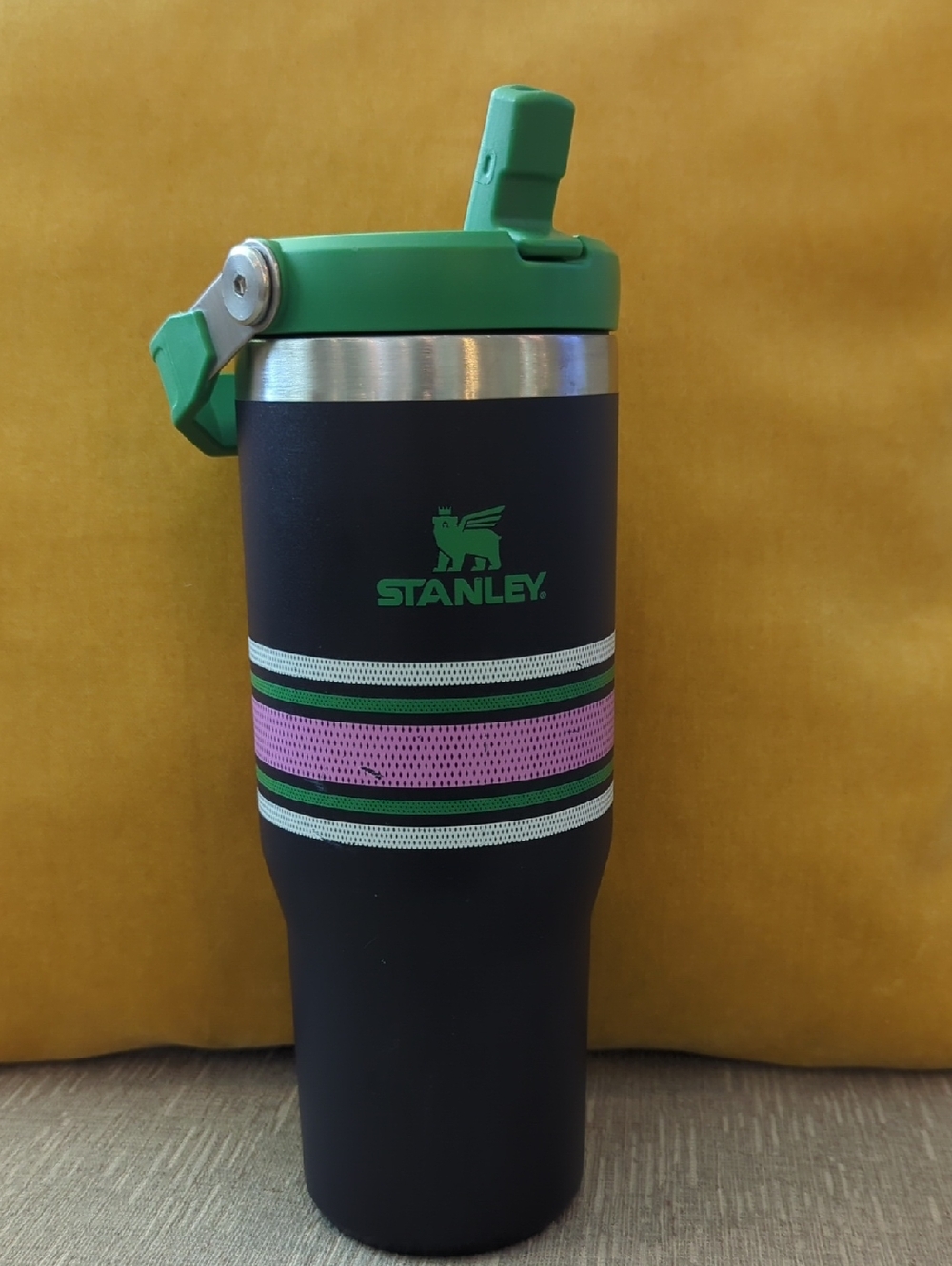 Stanley Varsity IceFlow Flip Straw 30oz Tumbler, Navy Mesh